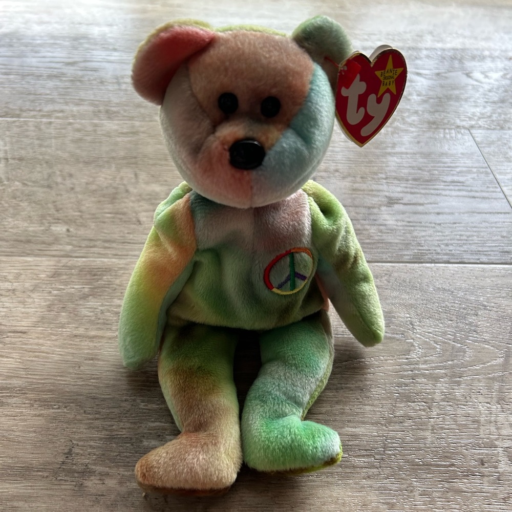 TY Beanie Baby 1996 Peace the Bear Rainbow